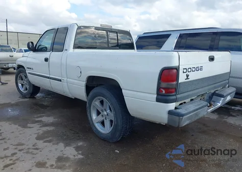 2001 Dodge Ram 1500 St z USA, uszkodzony, nr VIN 3B7HC13Z51G246470